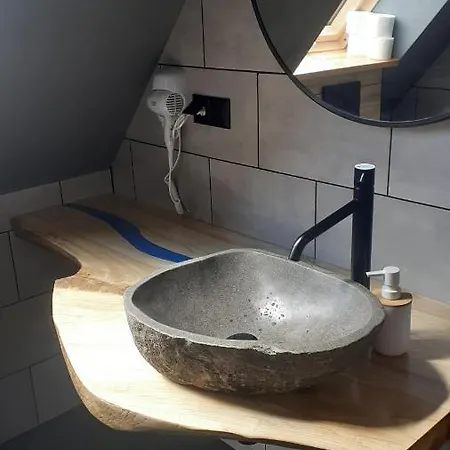 Nad Termami *